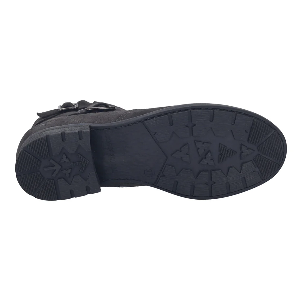 Kate 21 - Image 7