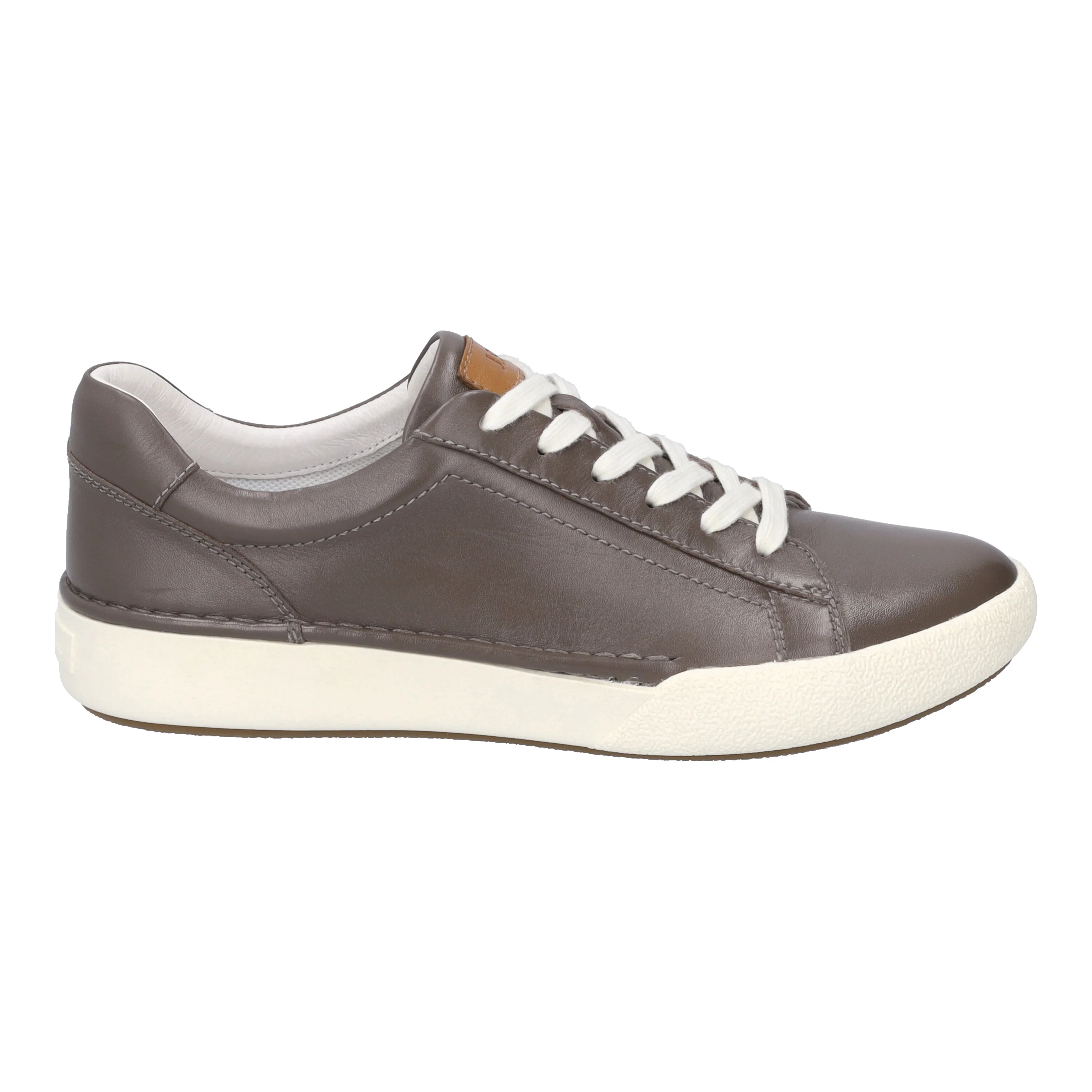 Claire 01 - Image 7