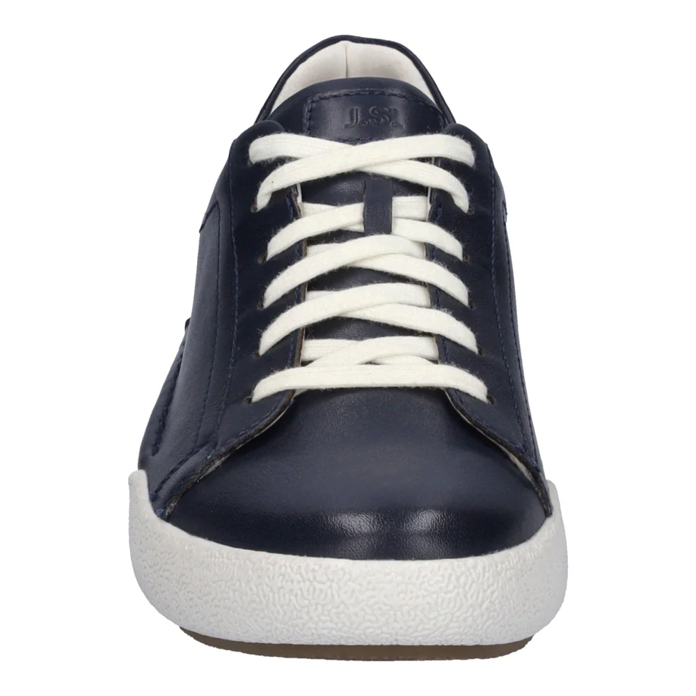 Claire 01 - Image 4