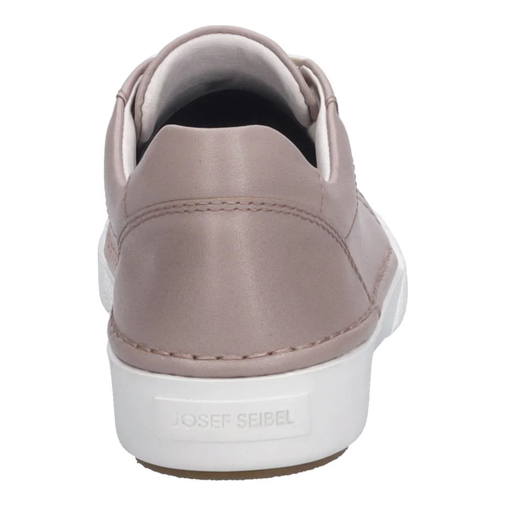 Claire 01 - Image 5
