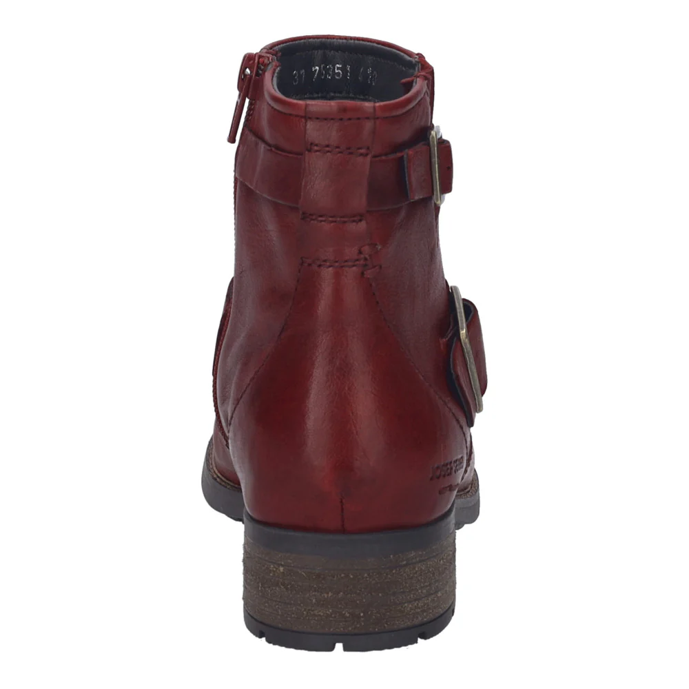 Kate 21 - Image 5