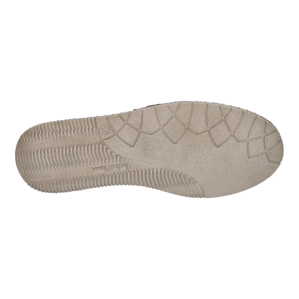 Sofie 44 - Image 11